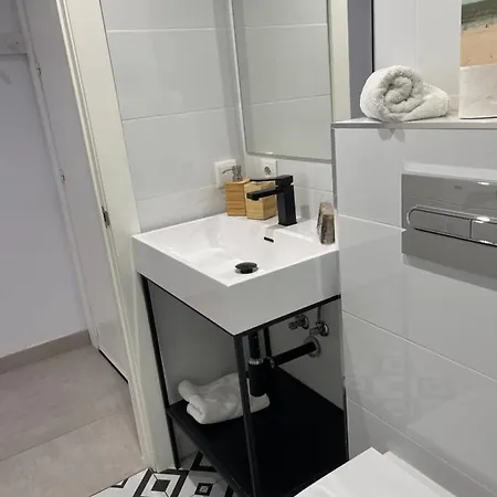 Duplex Con Encanto En Paseo Maritimo De Apartment Marbella