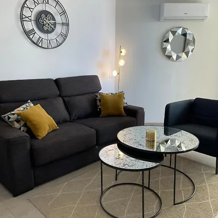 Apartment Duplex Con Encanto En Paseo Maritimo De Marbella