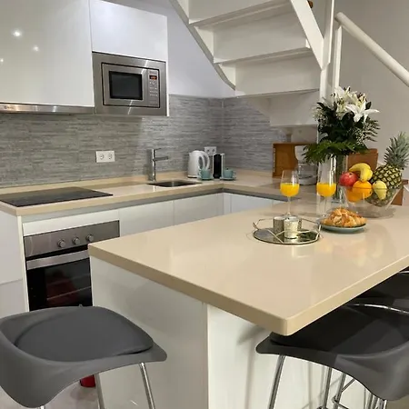 Apartment Duplex Con Encanto En Paseo Maritimo De